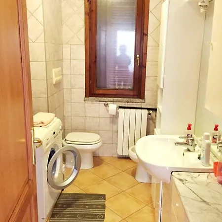 Ad Apartment *