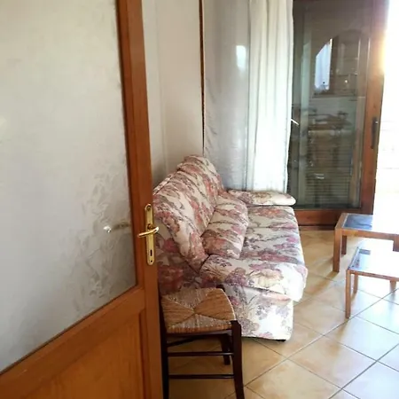 Ad Apartment *